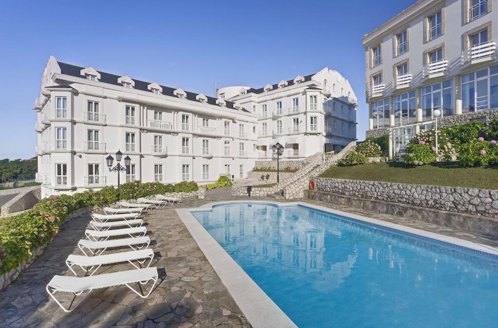 Hotel Suances