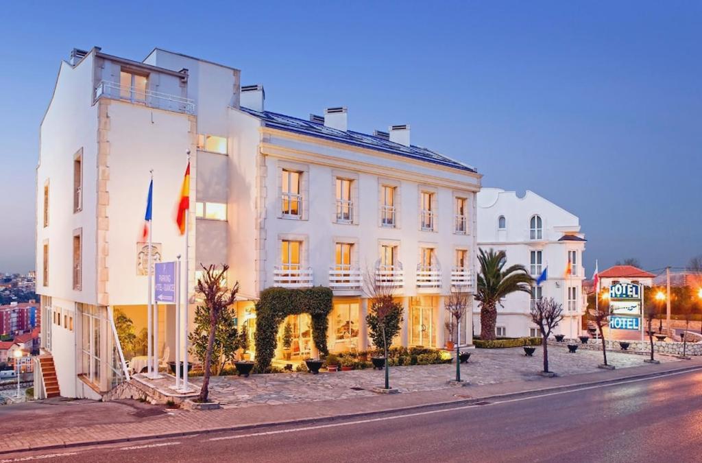 Hotel Suances