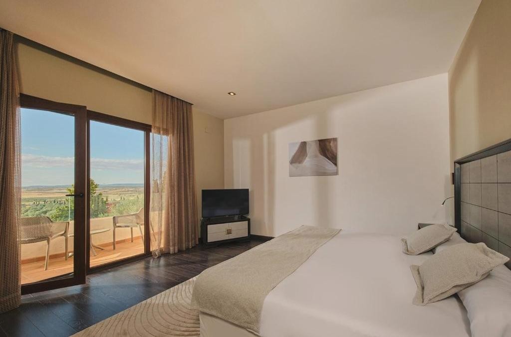 Toledo im großen Stil: 4-Sterne-Hotel in einzigartiger Lage - inklusive Spa! - Hotel Spa Villa Nazules