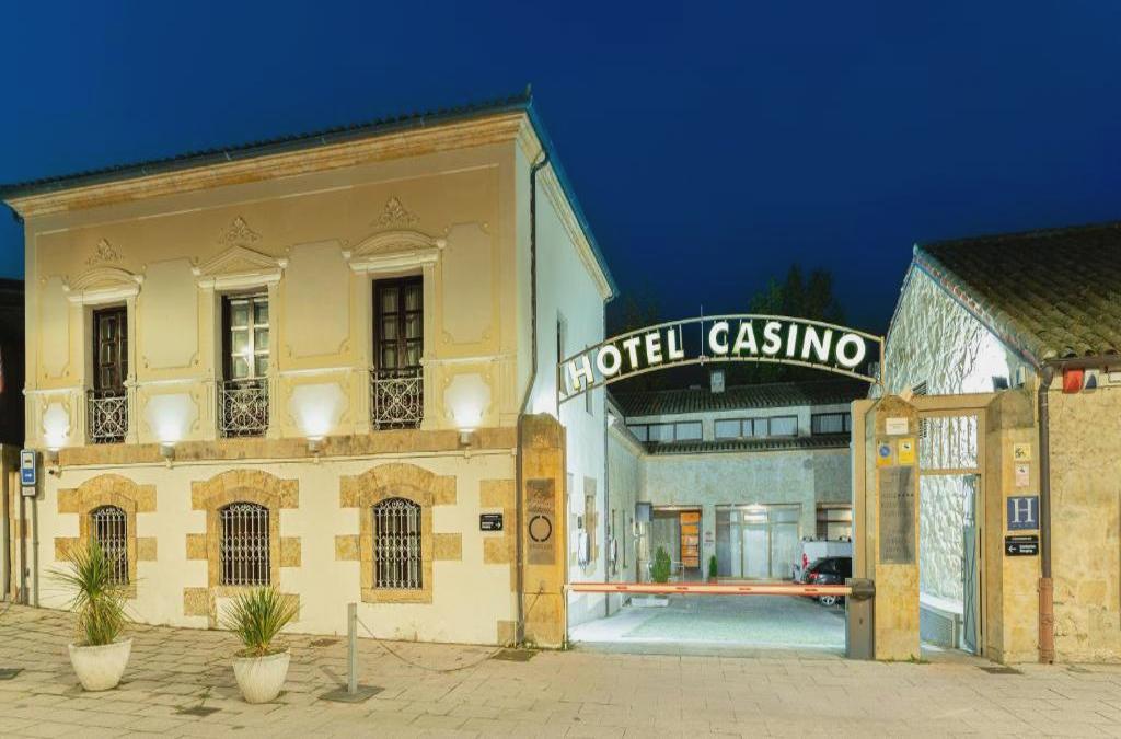 Salamanca mit Stil: Kunst, Geschichte und Entspannung im Zentrum von Salamanca - Hospedium Casino del Tormes