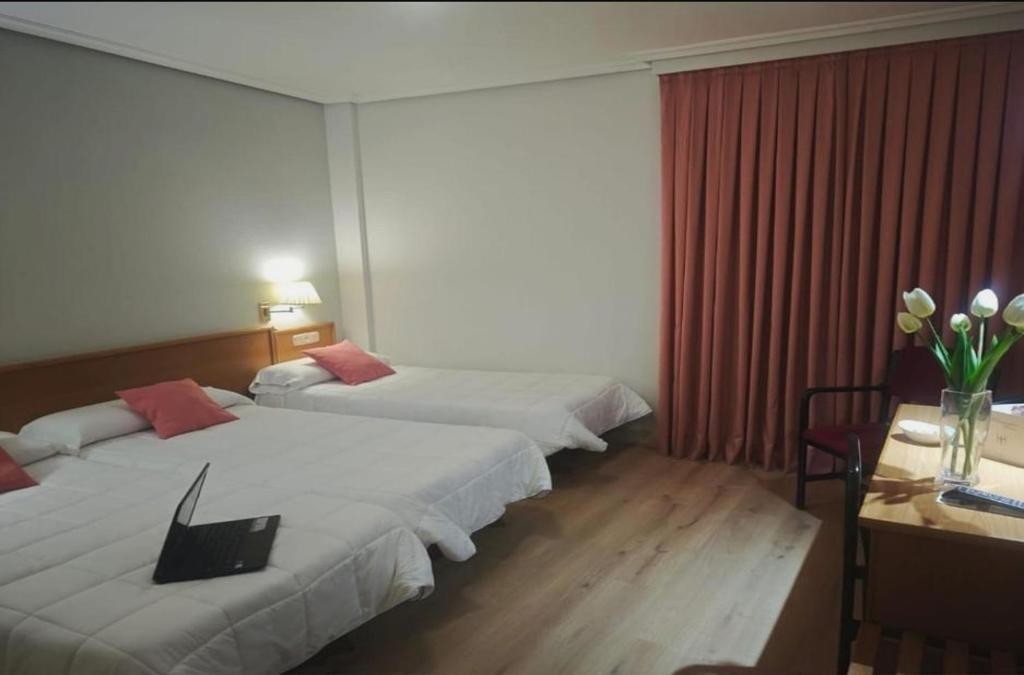 City Break in Salamanca -  Hotel Helmántico with Breakfast - Hotel Helmántico