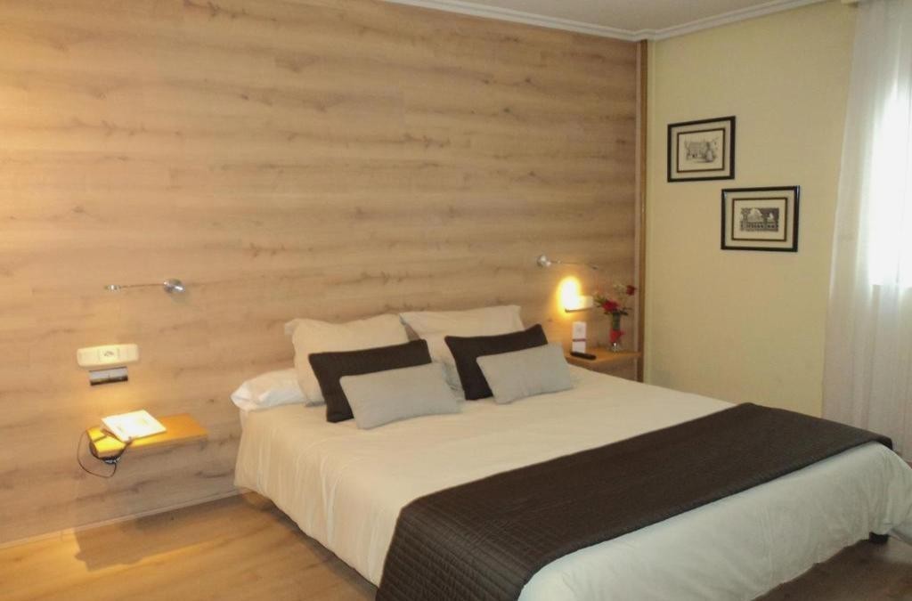 City Break in Salamanca -  Hotel Helmántico with Breakfast - Hotel Helmántico
