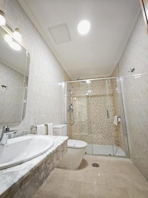City Break in Salamanca -  Hotel Helmántico with Breakfast - Hotel Helmántico