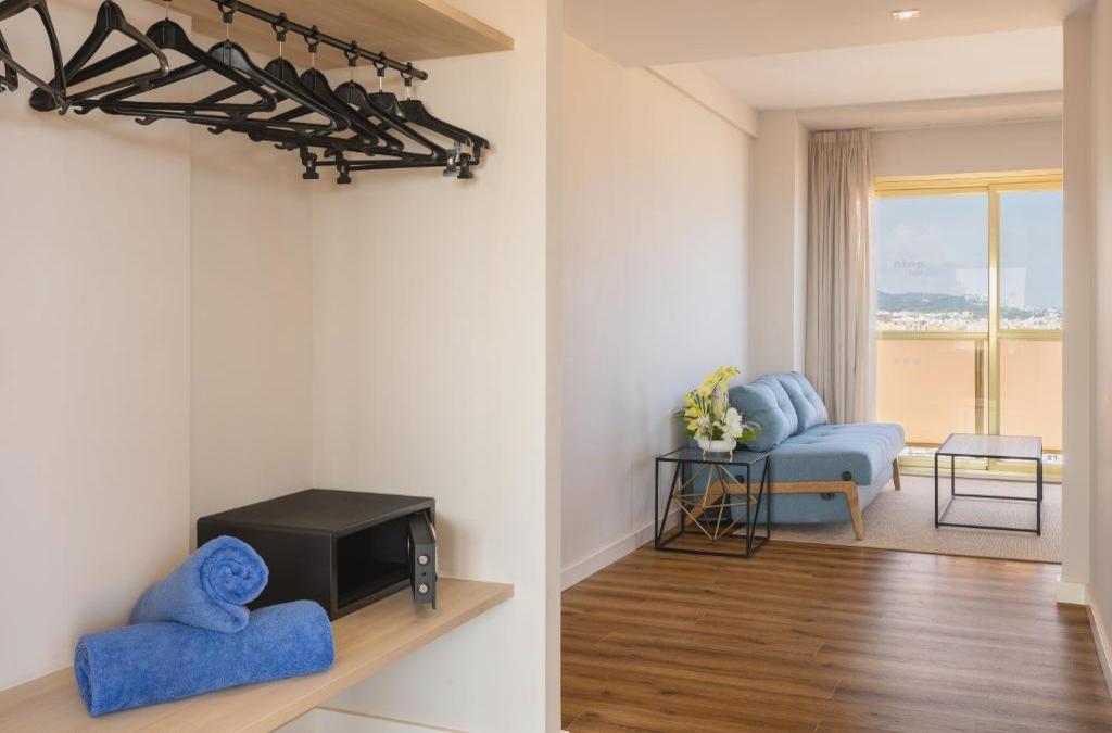 New Year's Eve Special on the coast of Barcelona - Hotel Htop Amaika (Adults Only)