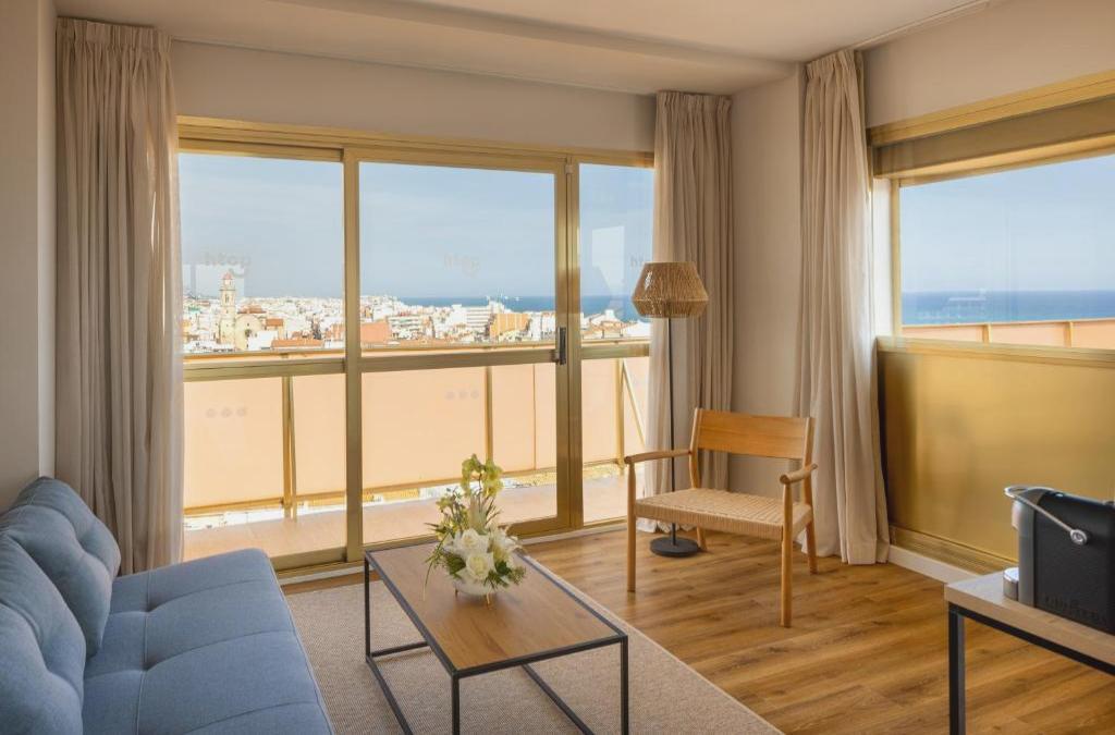 New Year's Eve Special on the coast of Barcelona - Hotel Htop Amaika (Adults Only)