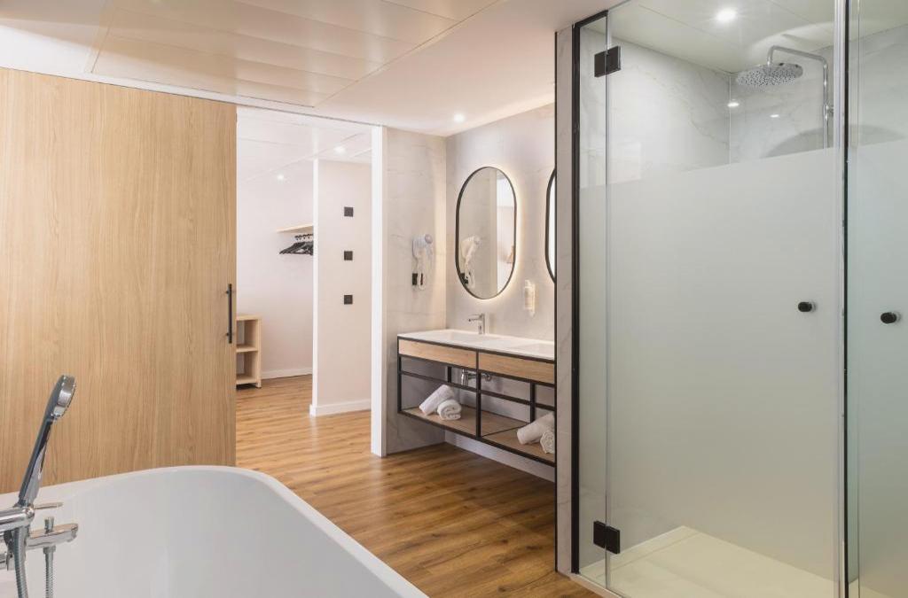 New Year's Eve Special on the coast of Barcelona - Hotel Htop Amaika (Adults Only)