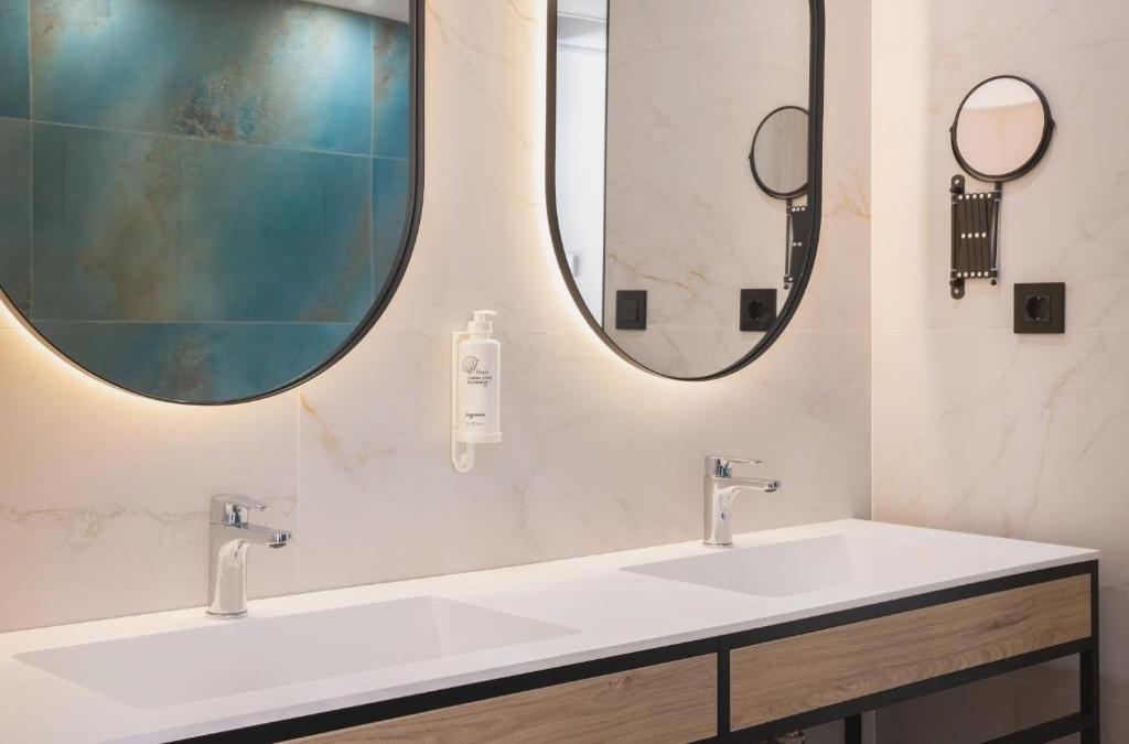 New Year's Eve Special on the coast of Barcelona - Hotel Htop Amaika (Adults Only)