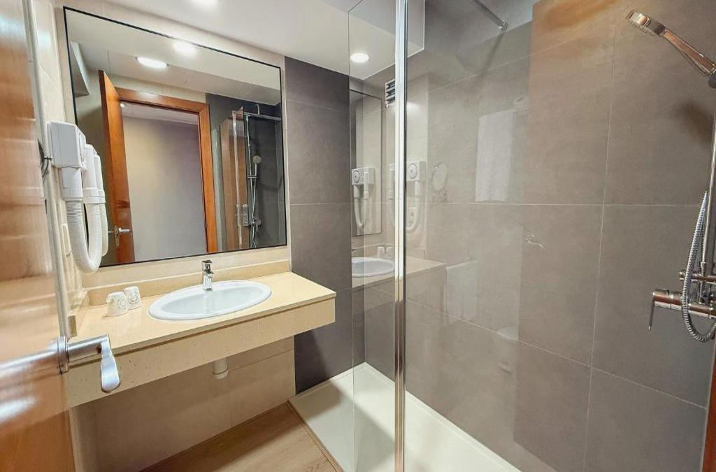4* Superior Hotel and Full Board on the Barcelona Coast
