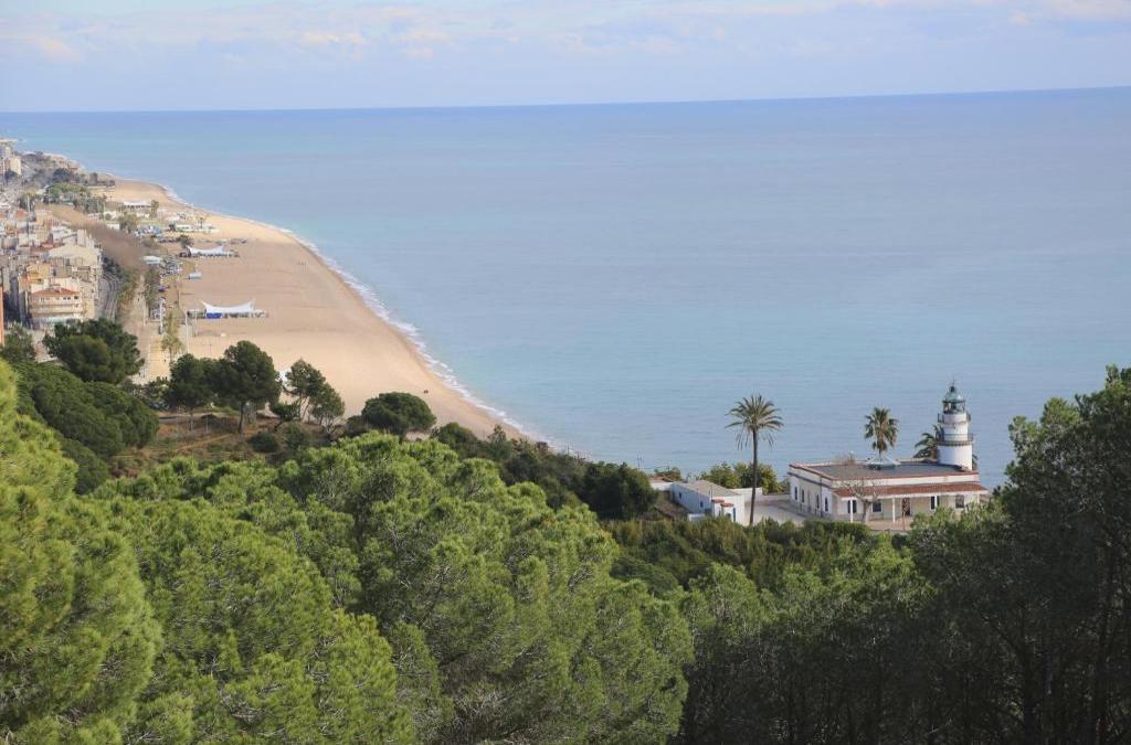 4* Superior Hotel and Full Board on the Barcelona Coast - Hotel htop Jadhe