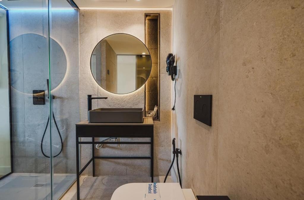 Beachfront Hotel Brisamar Suites in Comarruga - Costa Dorada - Hotel Brisamar Suites