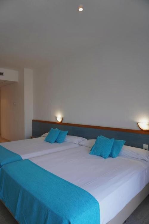 Beachfront Hotel Brisamar Suites in Comarruga - Costa Dorada - Hotel Brisamar Suites