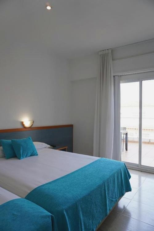 Beachfront Hotel Brisamar Suites in Comarruga - Costa Dorada - Hotel Brisamar Suites