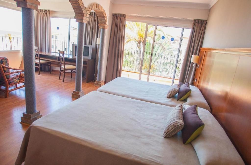 Comarruga, joyau du littoral de la Costa Dorada - Hotel Comarruga Platja