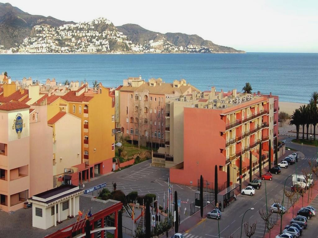 Apartment Empuriabrava by Beach & Canals