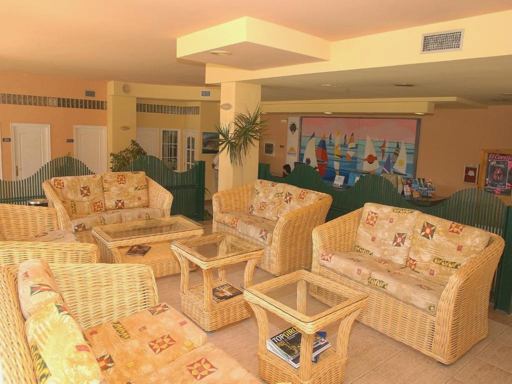 Apartment Empuriabrava by Beach & Canals