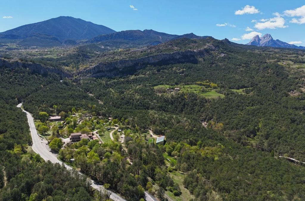 Erleben Sie den wilden Charme des Nationalparks Cadí-Moixeró - Camping Huttopia Barcelona Pirineos
