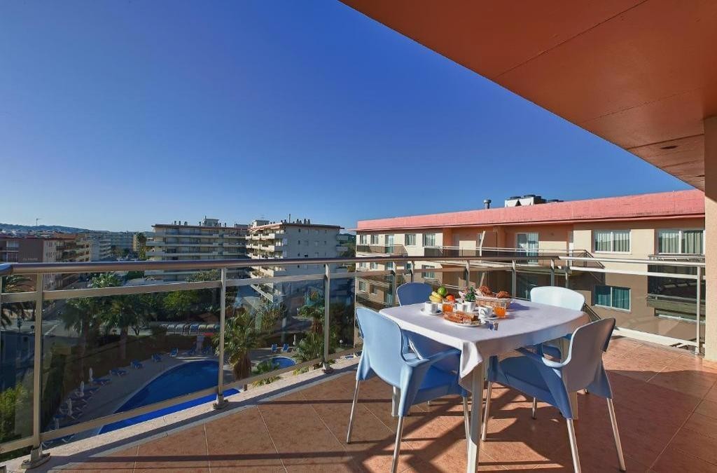 Rentalmar Pineda Suites