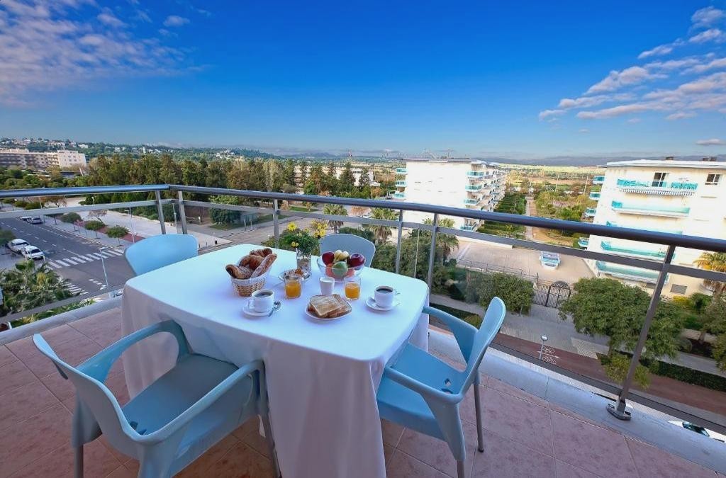Rentalmar Pineda Suites