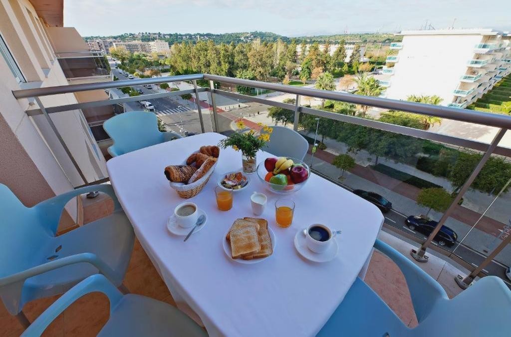 Rentalmar Pineda Suites