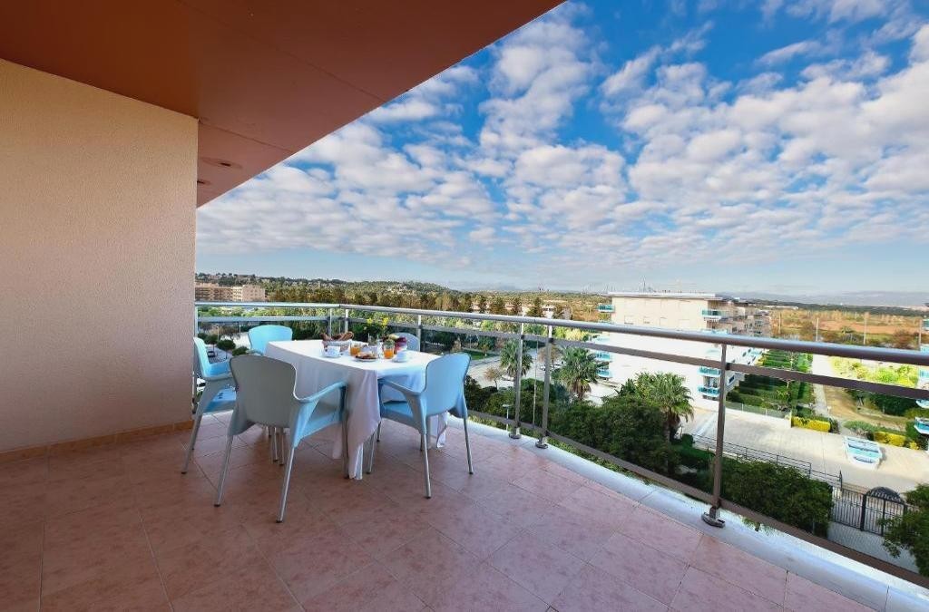 Rentalmar Pineda Suites