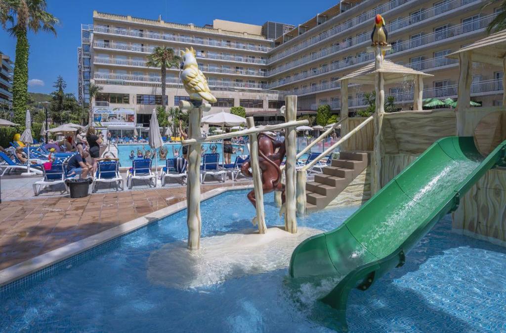 Halloween, détente et Costa Brava ! L'escapade parfaite dans un hôtel 4 étoiles avec spa inclus - GHT Oasis Park & Spa