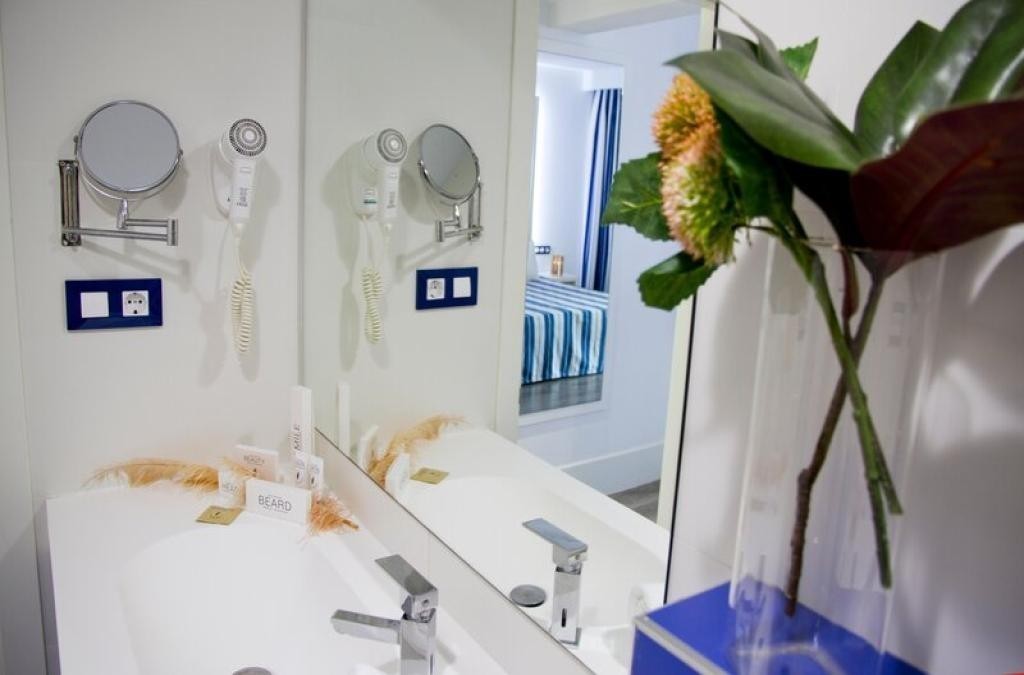 Beachfront Beauty: Experience the Magic of Lloret de Mar