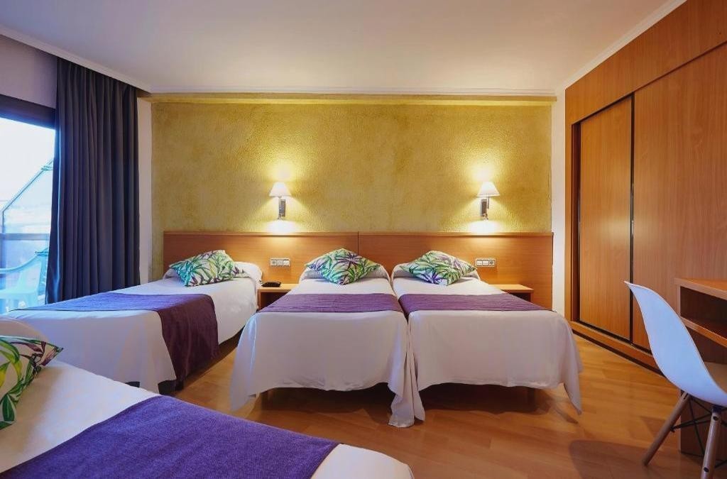 Herbst an der Costa Brava - Hotel Samba