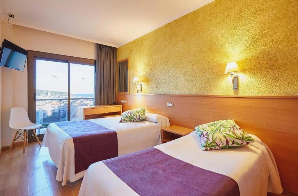 Herbst an der Costa Brava - Hotel Samba
