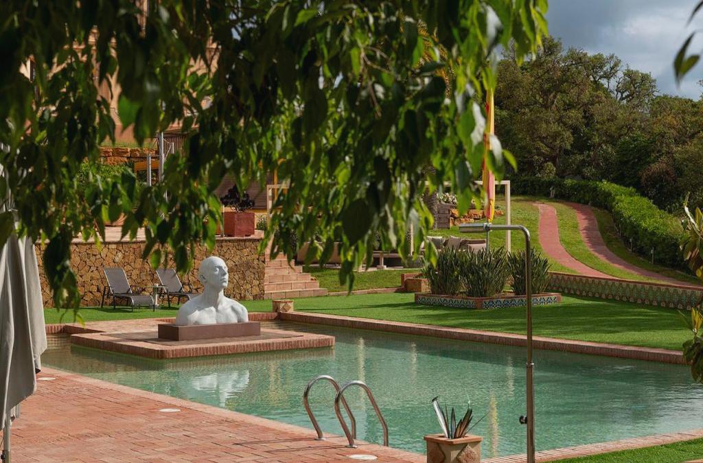 Costa Brava : hôtel dans un monastère du Xe siècle