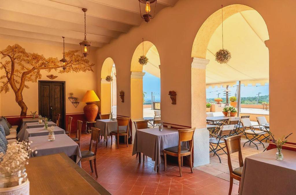 Costa Brava : hôtel dans un monastère du Xe siècle