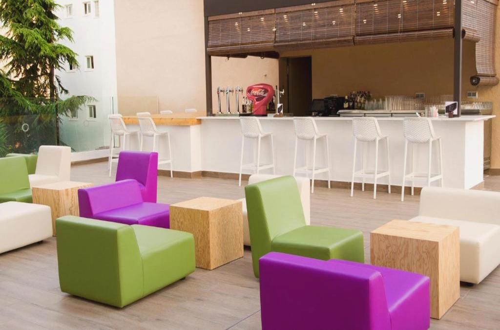 Costa de Barcelona: Sunshine, Beach Vibes and Mediterranean Charm