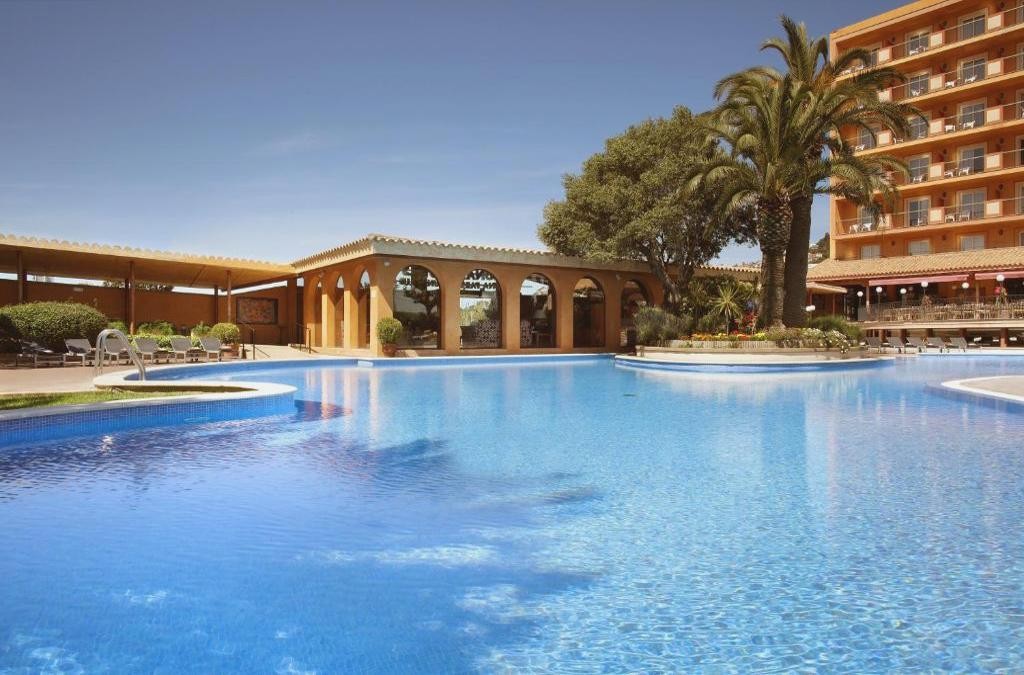 Malgrat de Mar: Yoga, Tai-Chi, Adults only