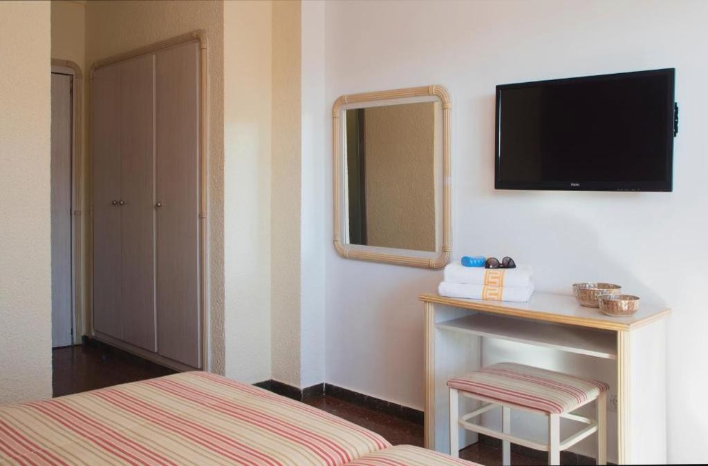 Malgrat de Mar: Yoga, Tai-Chi, Adults only - Hotel Luna Park Yoga and Spa