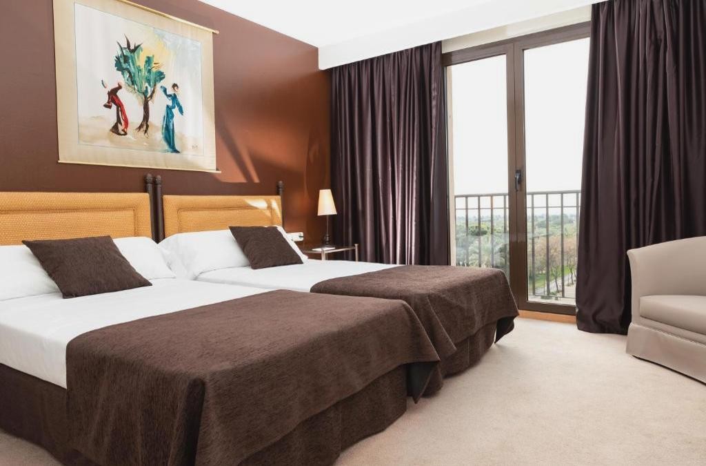 Wellness escape with superior room, spa circuit & cava