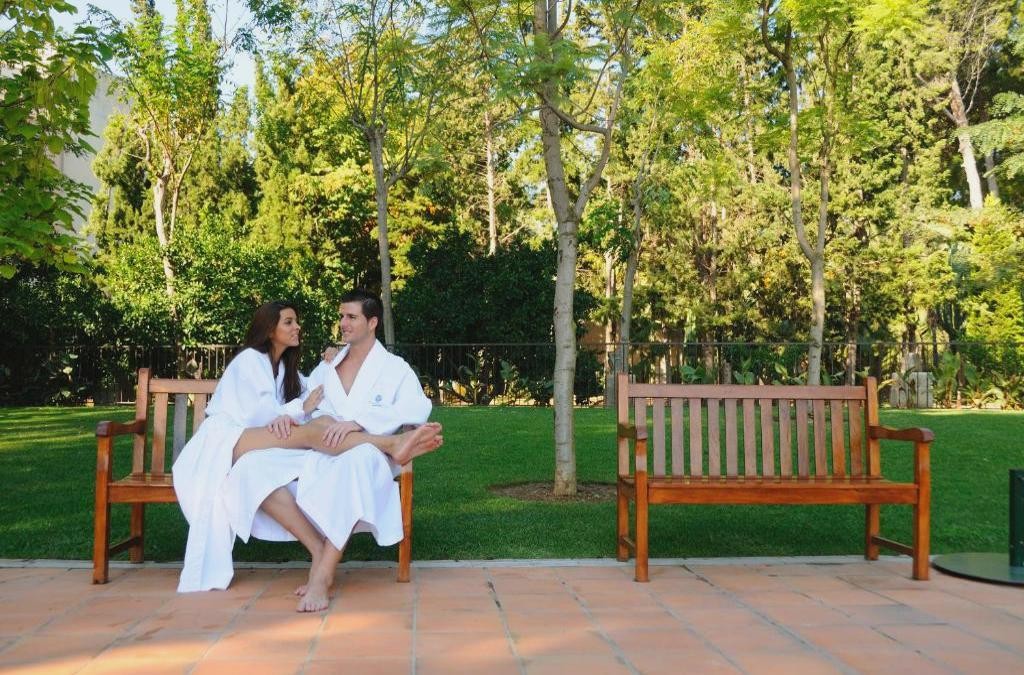 Wellness escape with superior room, spa circuit & cava - Hotel Termes Montbrió