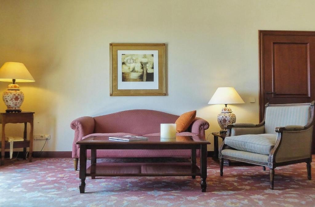 Wellness escape with superior room, spa circuit & cava - Hotel Termes Montbrió