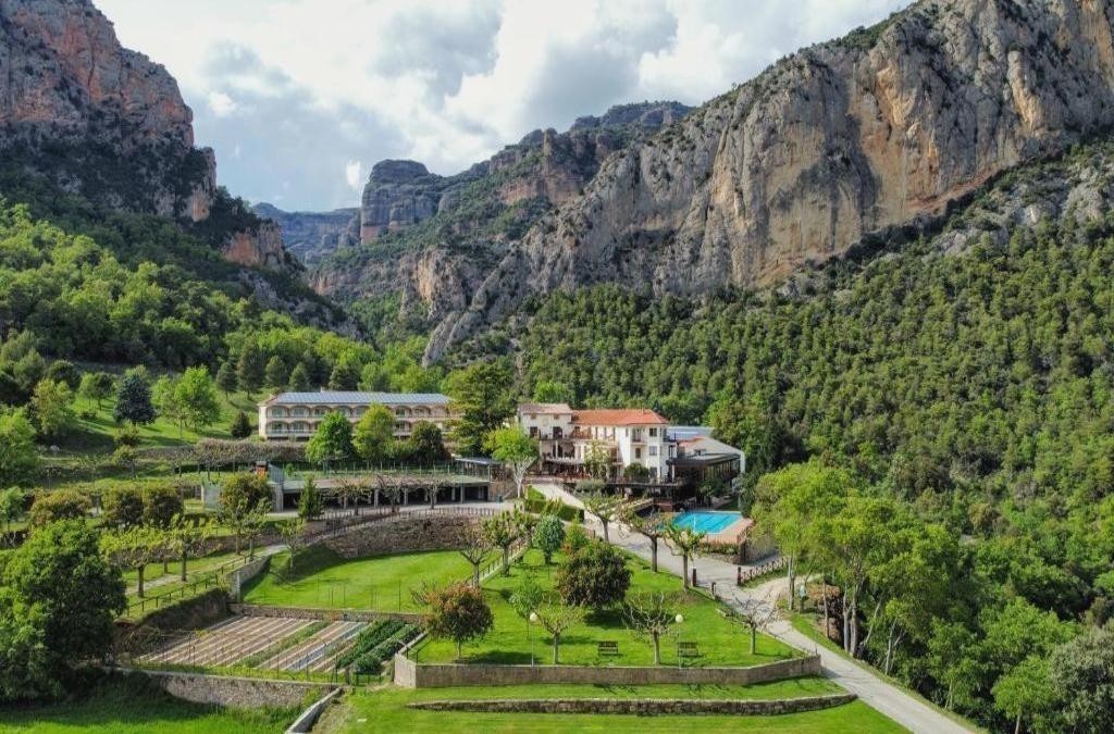 Détendez-vous dans le cœur vert de la Catalogne - Hotel Can Boix de Peramola