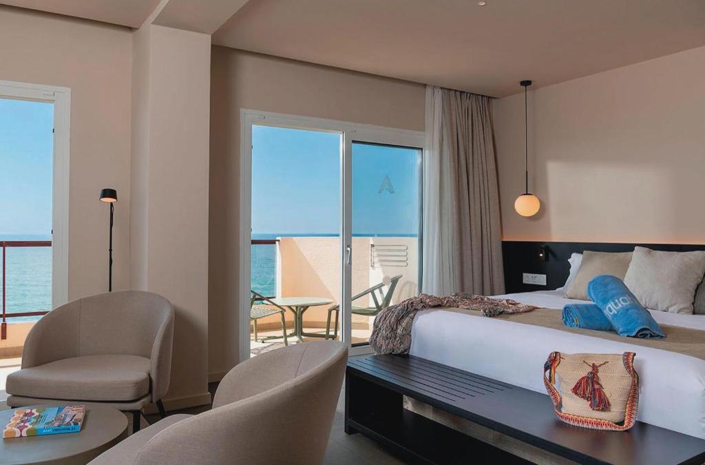 Disconnect in a 4* hotel on the coast of Barcelona - Aqua Hotel Promenade & Spa