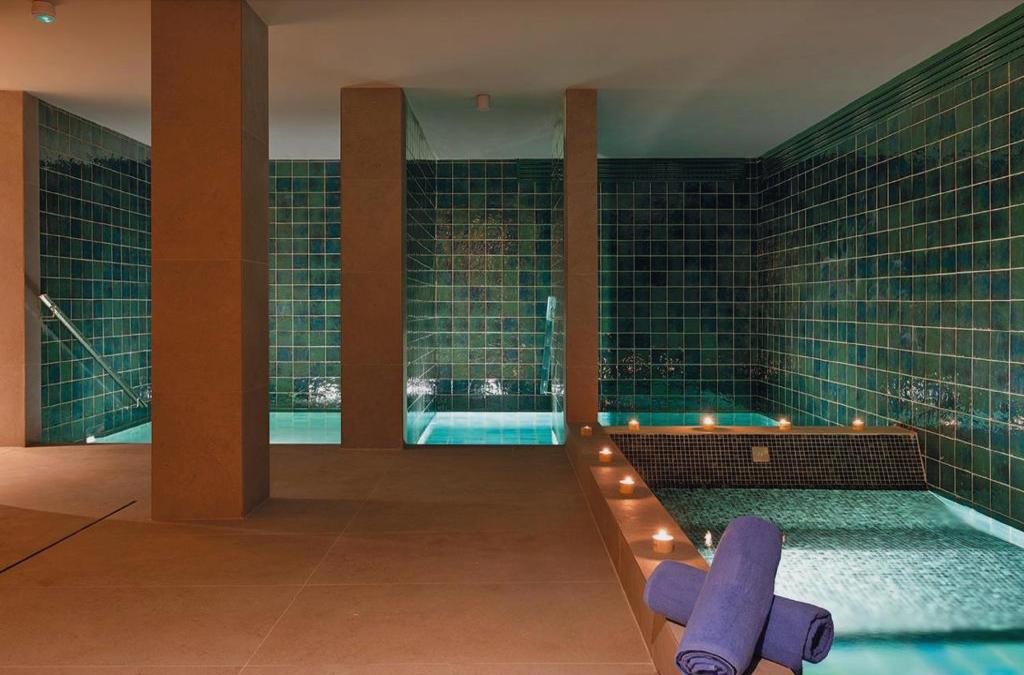 Disconnect in a 4* hotel on the coast of Barcelona - Aqua Hotel Promenade & Spa