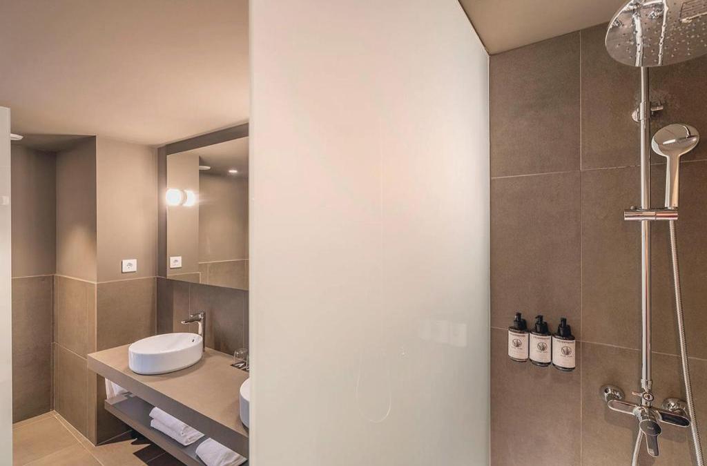 Disconnect in a 4* hotel on the coast of Barcelona - Aqua Hotel Promenade & Spa