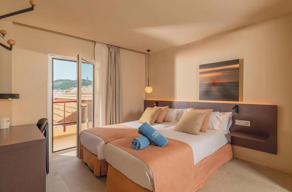 Disconnect in a 4* hotel on the coast of Barcelona - Aqua Hotel Promenade & Spa