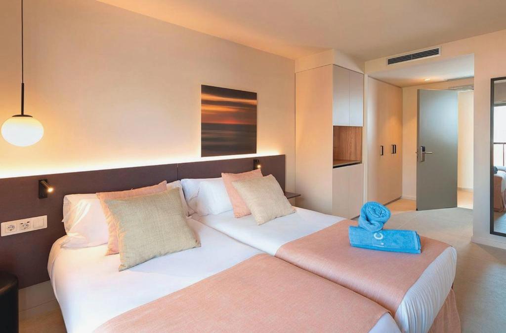 Disconnect in a 4* hotel on the coast of Barcelona - Aqua Hotel Promenade & Spa