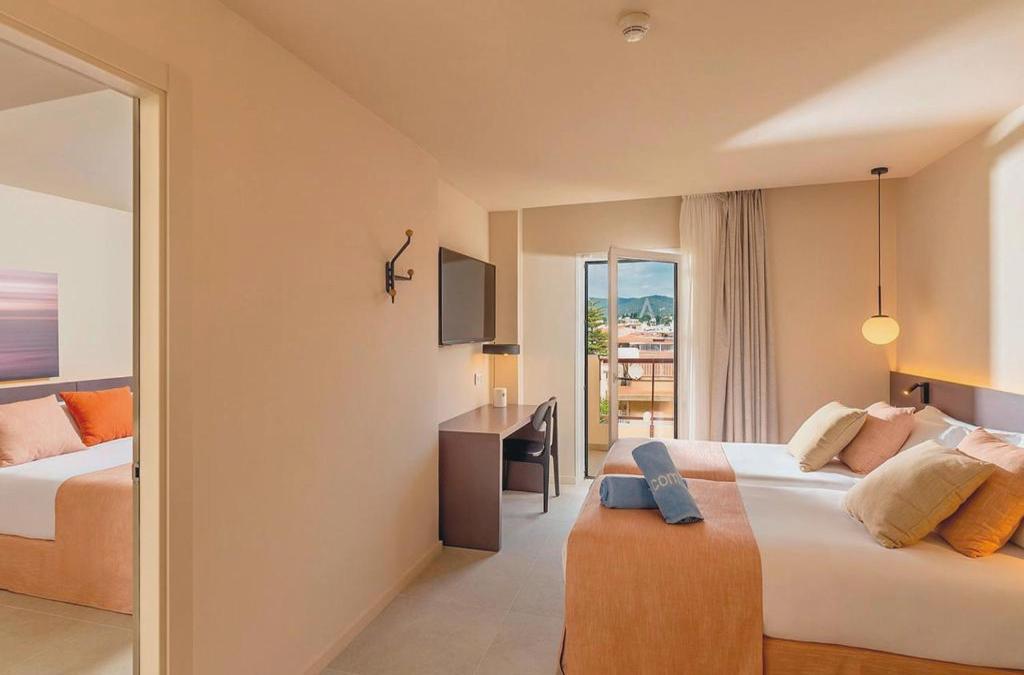 Disconnect in a 4* hotel on the coast of Barcelona - Aqua Hotel Promenade & Spa