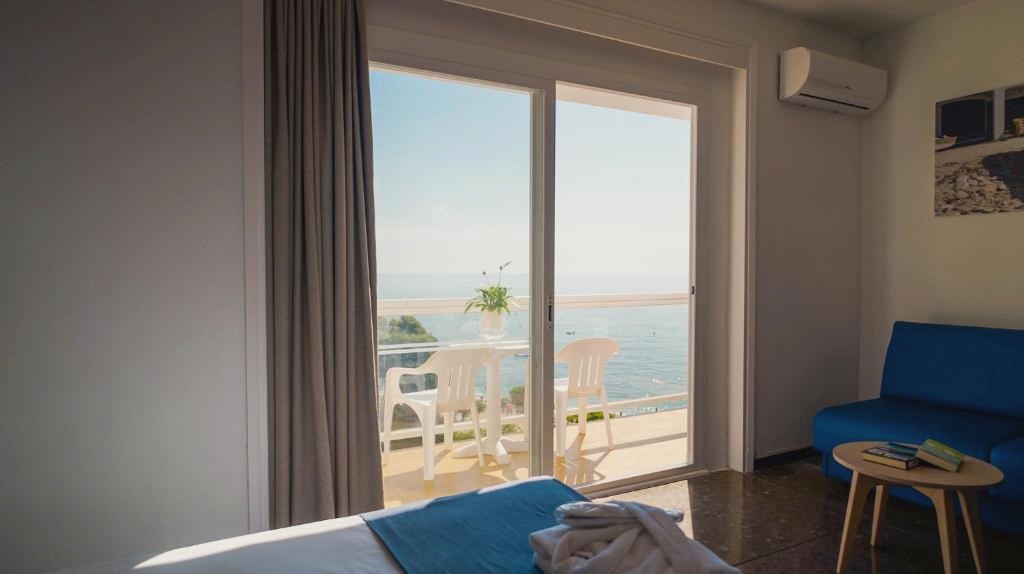 htopBliss Caleta Palace
