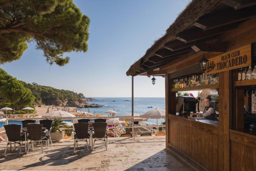 htopBliss Caleta Palace
