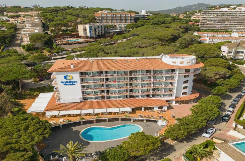 Ilunion Caleta Park