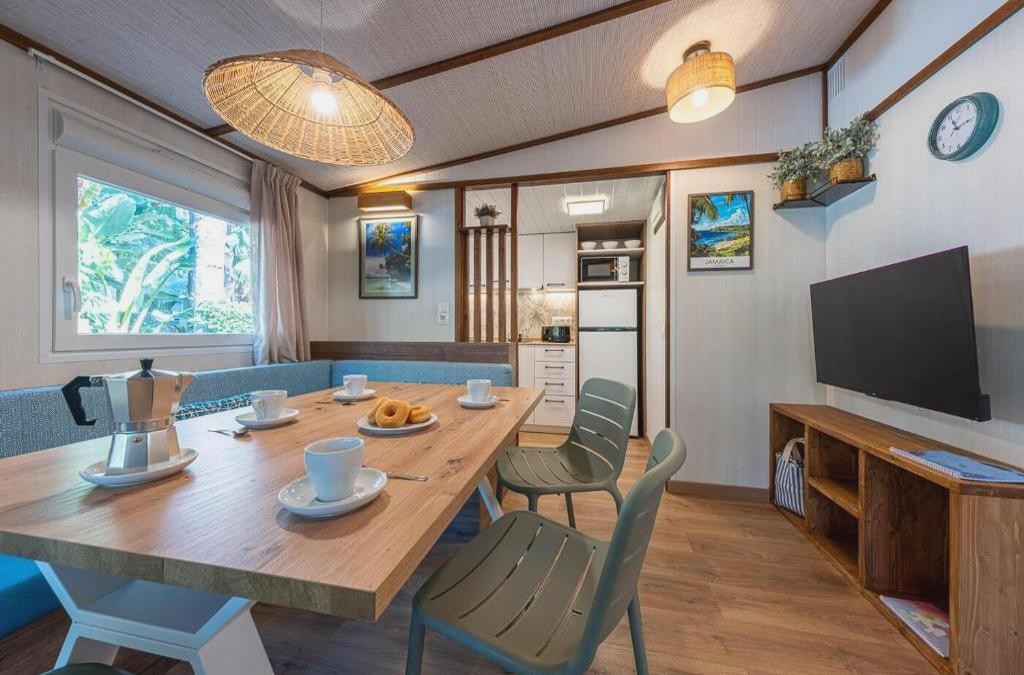 Live the tranquility of a campsite on the Costa Dorada - La Siesta Salou Camping Resort