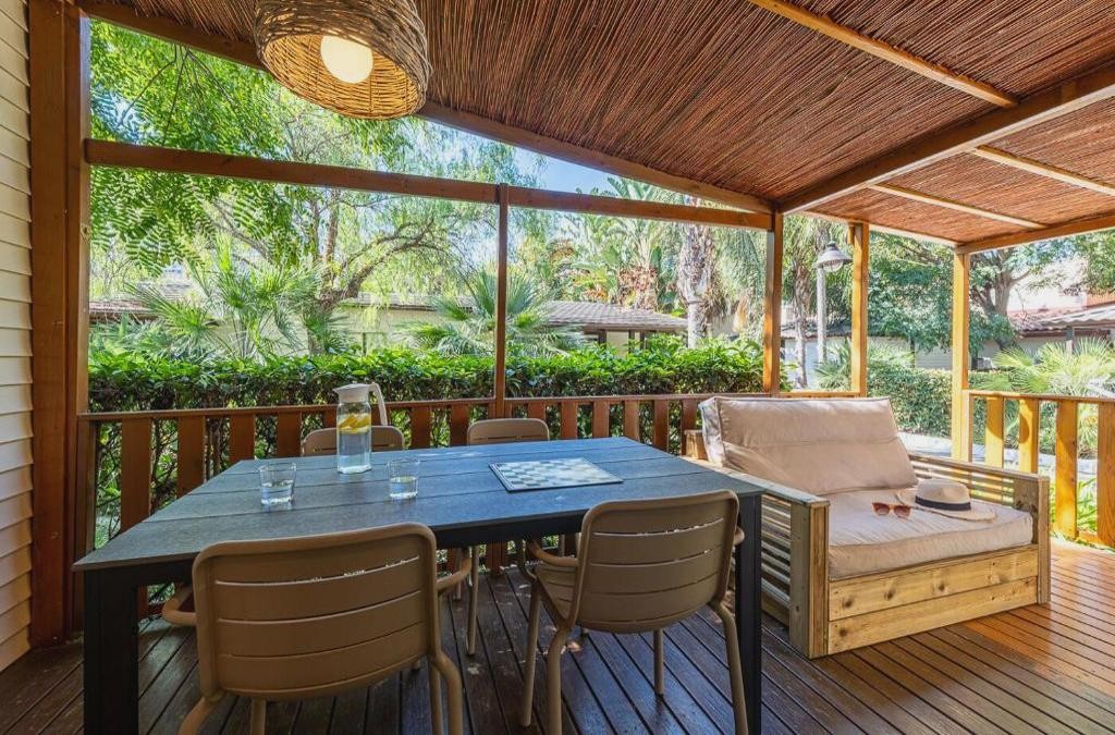 Live the tranquility of a campsite on the Costa Dorada - La Siesta Salou Camping Resort
