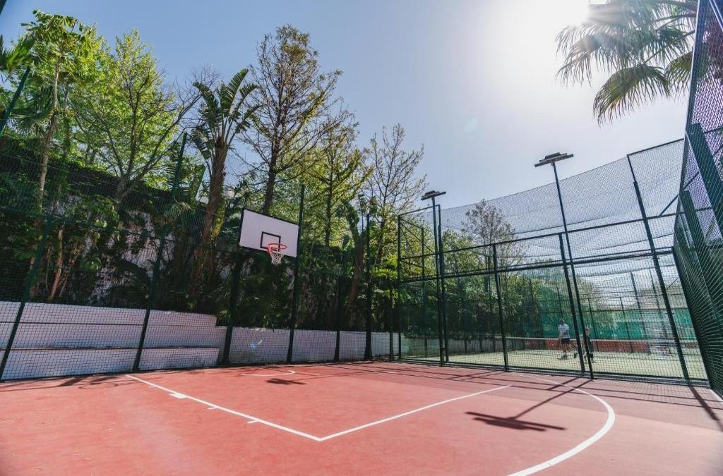 Live the tranquility of a campsite on the Costa Dorada - La Siesta Salou Camping Resort
