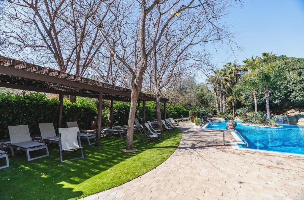 Live the tranquility of a campsite on the Costa Dorada - La Siesta Salou Camping Resort
